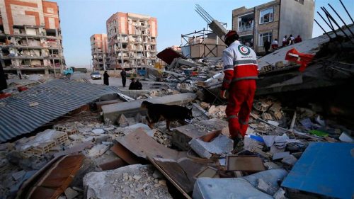 Iran-Iraq Earthquake Death Toll Reaches 530 As Rescue Workers Resume Hunt For Survivors