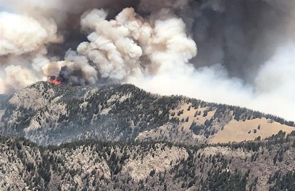 USA: New Mexico Fire Spans At Least 4,000 Acres And Shows No Signs Of Stopping