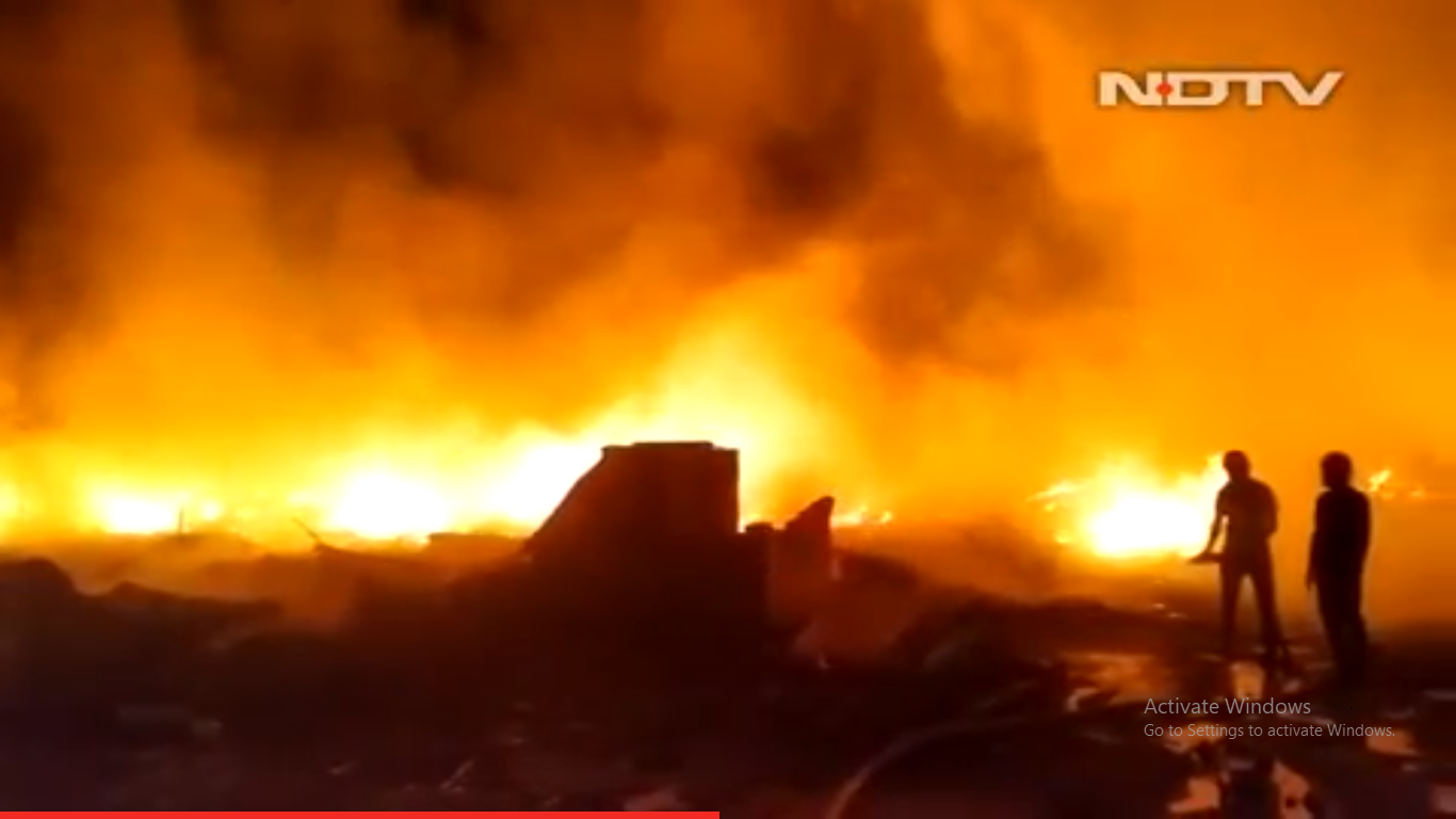 INDIA: Massive Fire Breaks Out In Slums Of Noida, Officials Rushed To Spot