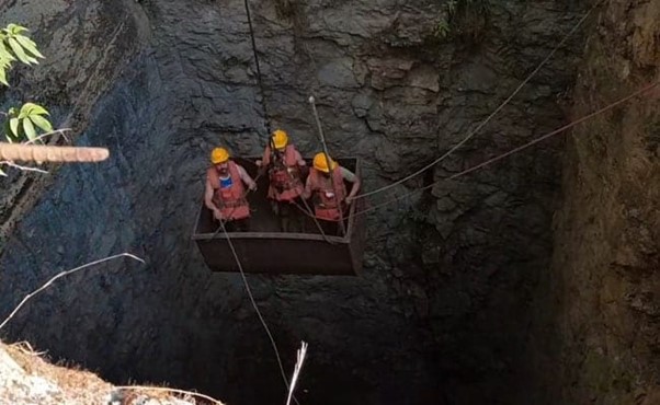 India: Five Feared Trapped In Meghalaya Mine For 12 Days, Navy Called For Help