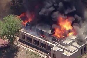 LA Burning House
