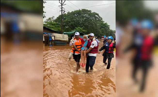 INDIA: Heavy Rain In Maharashtra Breaks 40-Year July Record, Navy Roped In