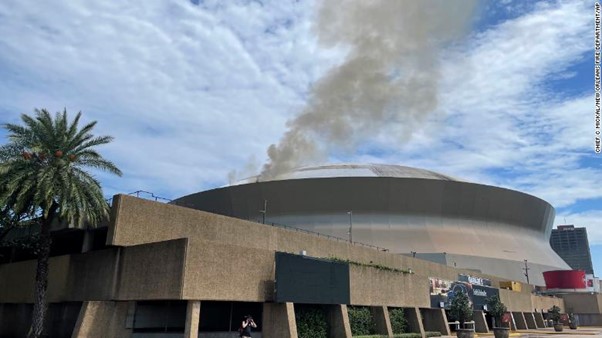 USA: 1 Injured In New Orleans’ Caesars Superdome Roof Fire
