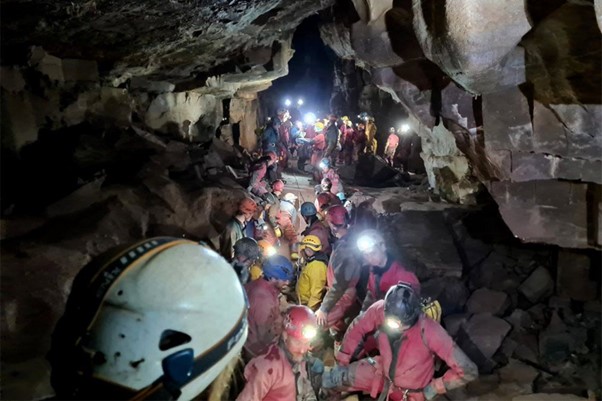 The Extraordinary Story Of How 300 Volunteers Rescued A Stranded Caver