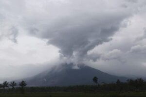 06 12 2021 Mount Semeru