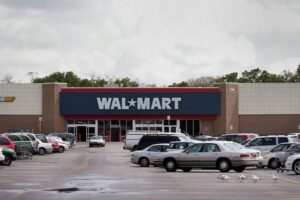 25 02 2022 Walmart Arson