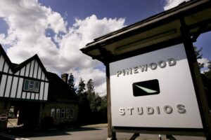 16 03 2022 Snow White Pinewood