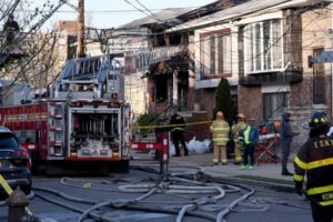 25 04 2022 Firefighter Building Collapse