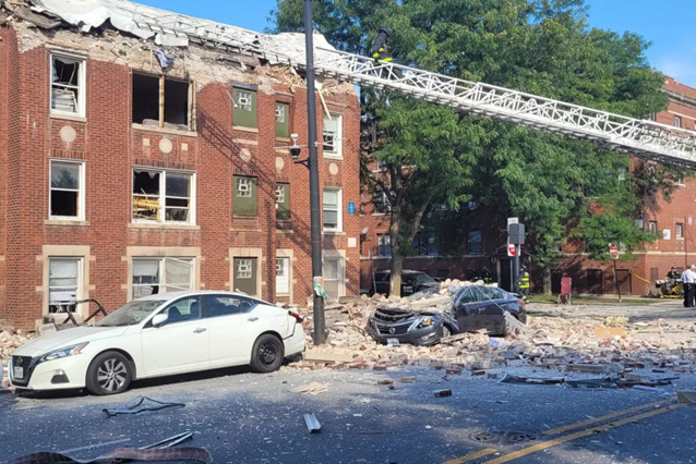 8 Injured After An Explosion Inside An Apartment Building In Chicago