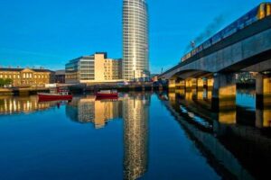 25 11 2022 Belfast Highrise Fire