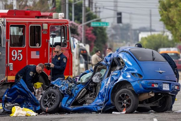 California: Two Killed, Four Injured When Speeding Car Slams Into Firetruck