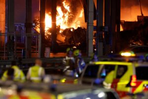 2023 10 10T230614Z 1216092864 RC2ZP3A571SP RTRMADP 3 BRITAIN LUTON FIRE